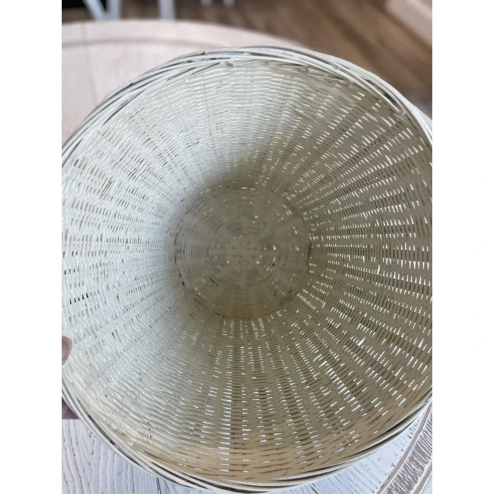 Vtg White Wicker Wastebasket Round Woven‎ Trash Garbage Can Planter Boho 1970s